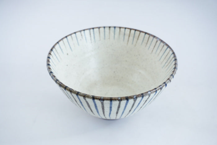 Nishokutokusa Kasagata Ceramic Donburi Bowl