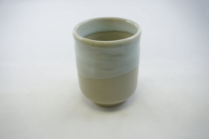Kazoku Yunomi Ceramic Tea Cup