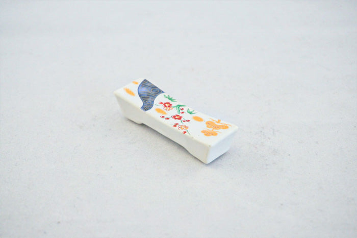 Traditional Design Ceramic Chopstick Rest