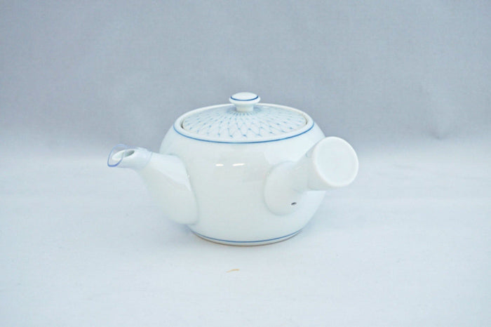 Amie Ceramic Tea Pot With Strainer