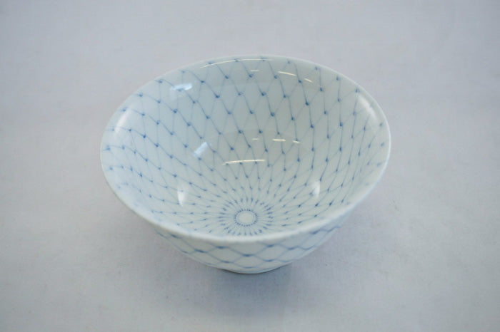 White Ceramic Rice Bowl with Mesh