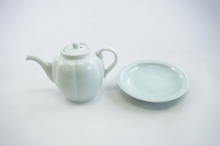 White Porcelain Urigata Ceramic Sauce Container