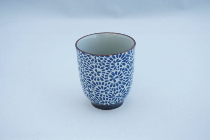 Jimon Karakusa Ceramic Tea Cup