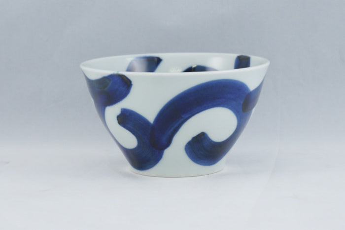 Sometsuke Futokarakusa Blue Line Ceramic Rice Bowl
