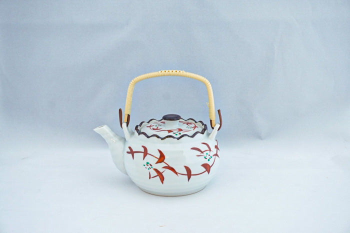 Akae Karakusa Ceramic Tea Pot With Strainer