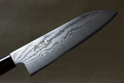 Japanese_Stainless_Steel_Damascus_Santoku_Knife_165mm_Walnut_Handle